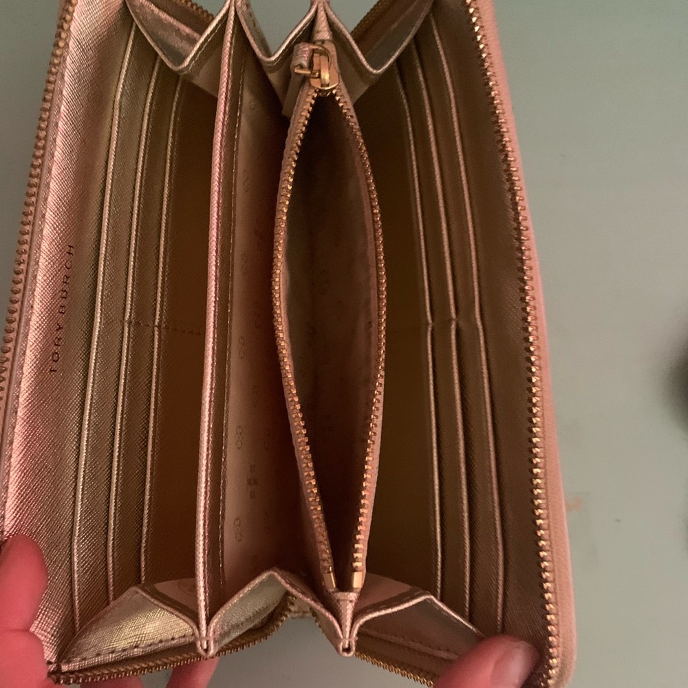 Tory Burch wallet